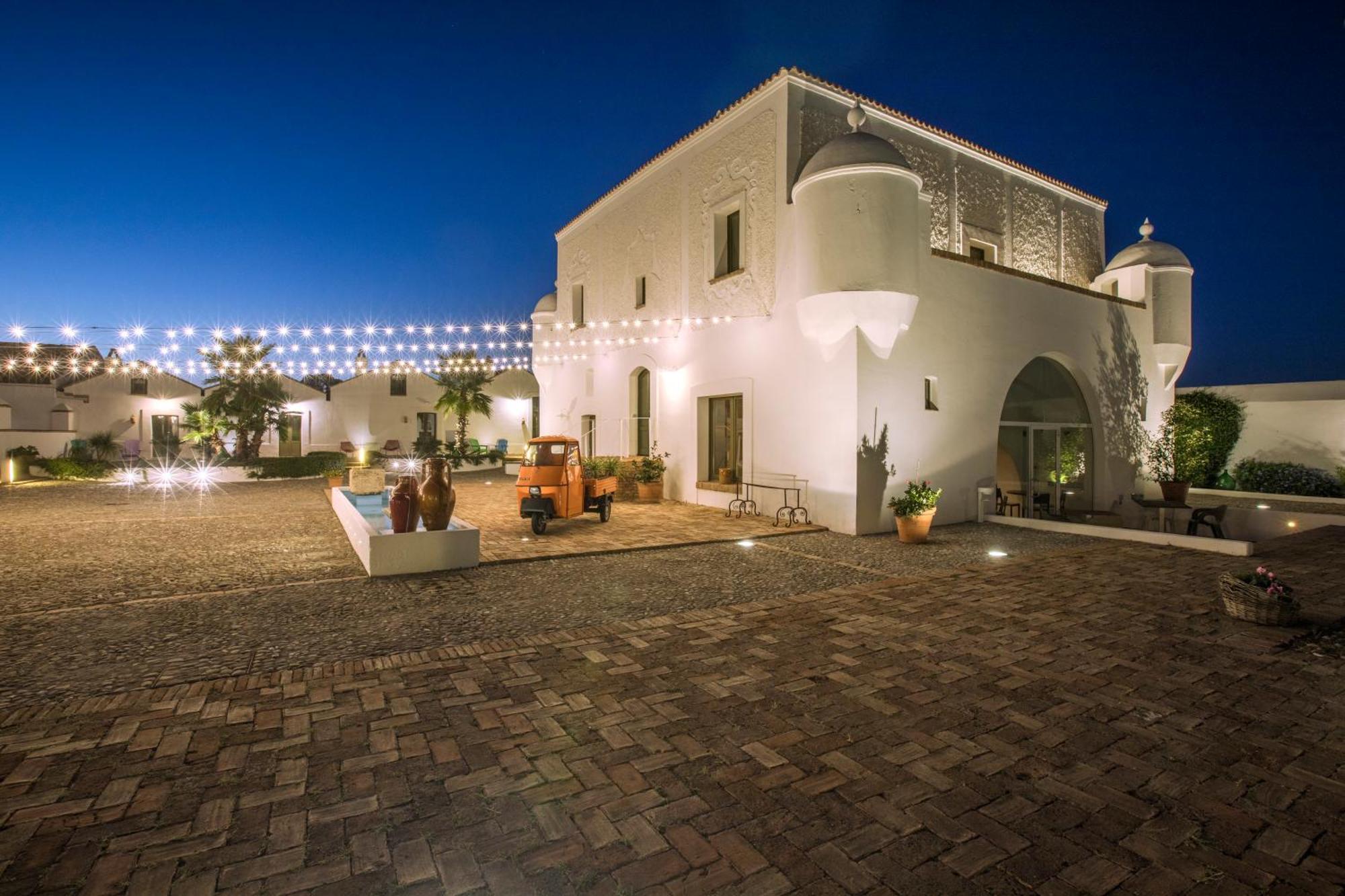 פיסטיצ'י Torre Fiore Hotel Masseria מראה חיצוני תמונה
