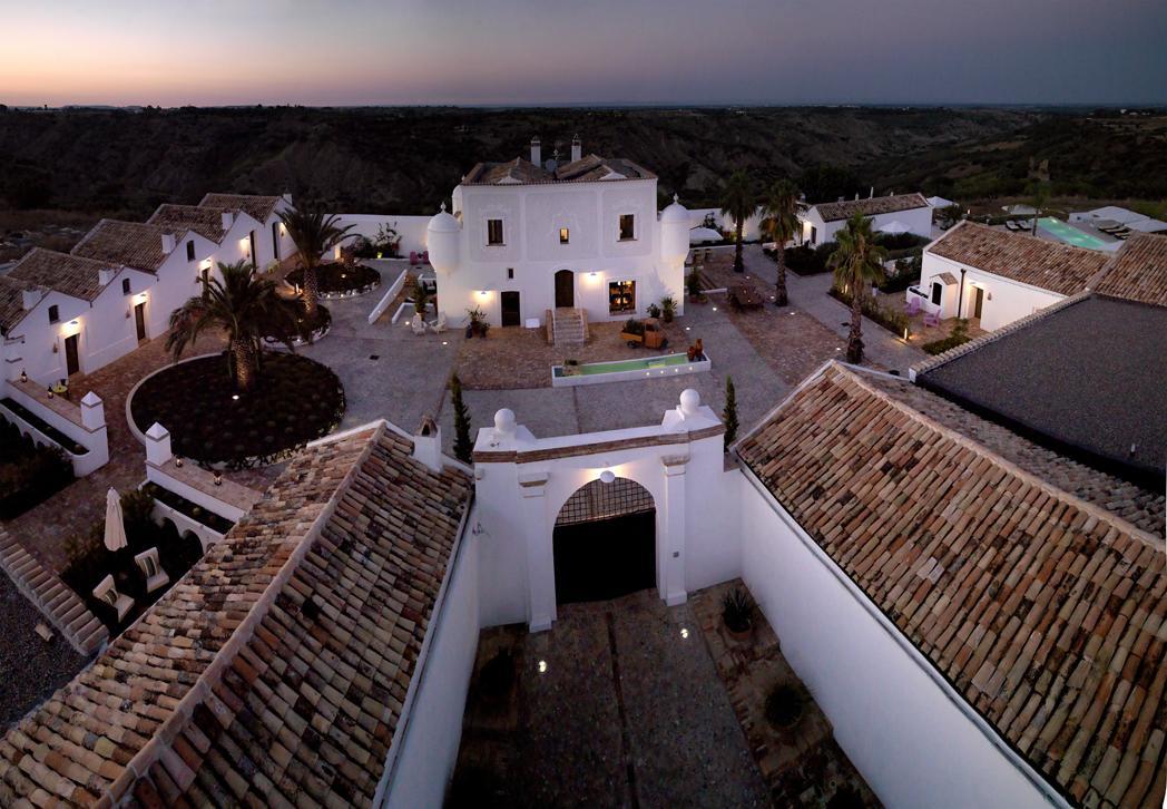 פיסטיצ'י Torre Fiore Hotel Masseria מראה חיצוני תמונה