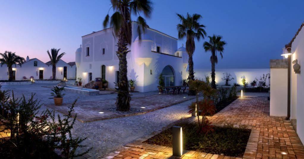פיסטיצ'י Torre Fiore Hotel Masseria מראה חיצוני תמונה